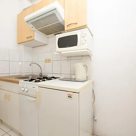 Apartment In With Wifi