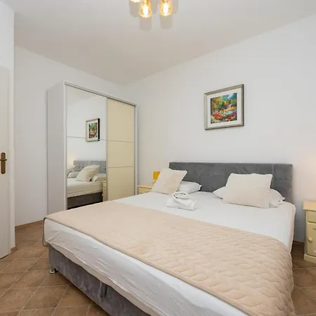 In With Wifi Apartment Dugi Rat